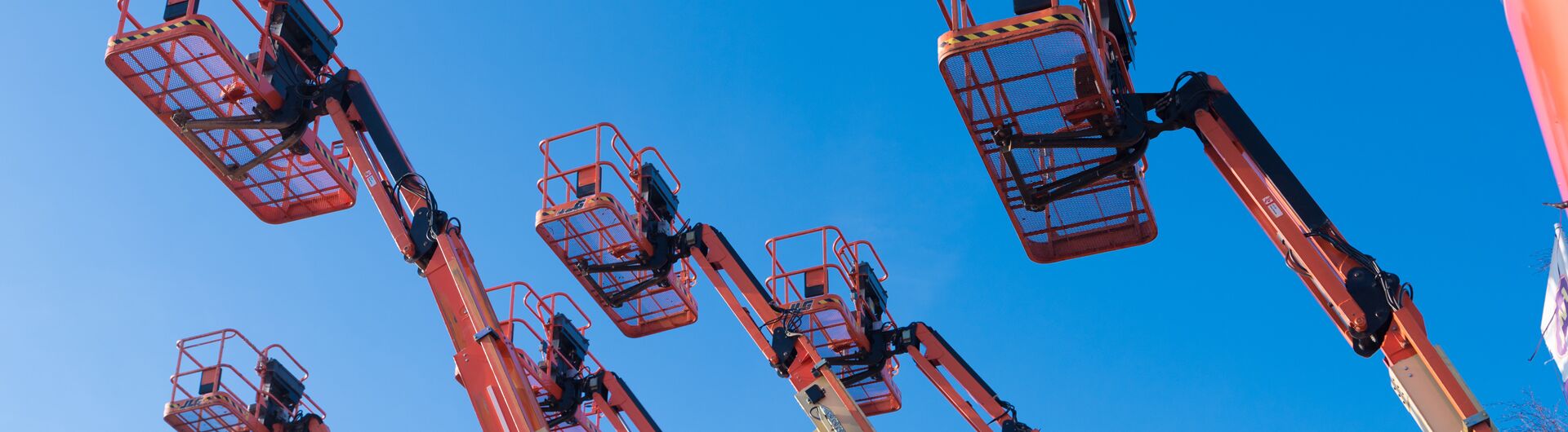 Elevadores de Plataforma y Elevadores de Tijera – Global